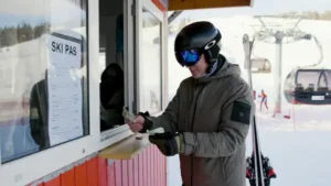 Skipasy opět zdražují. A politici už zase chystají zbytečné zákazy